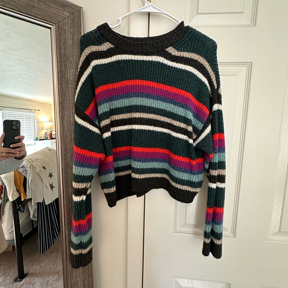 Cropped American Eagle Sweater Size M